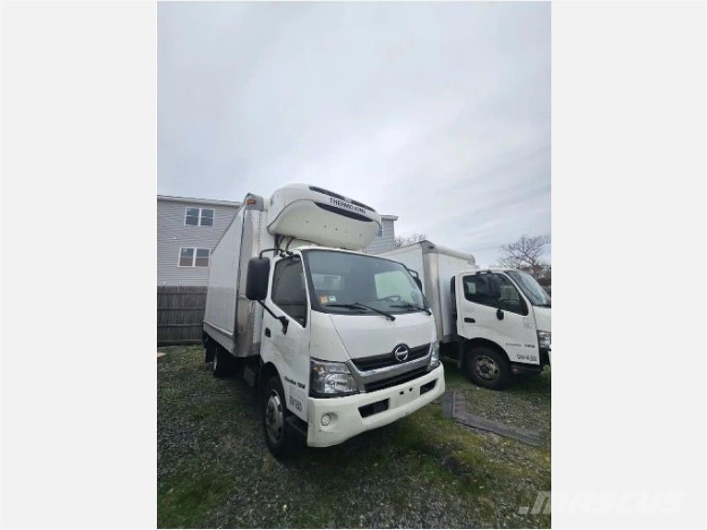 Hino 195 Camion cu control de temperatura