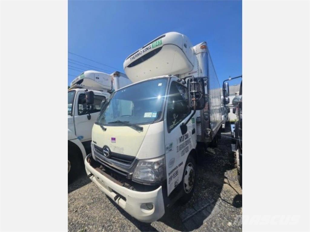 Hino 195 Camion cu control de temperatura