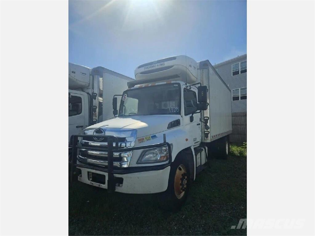 Hino 268 Camion cu control de temperatura