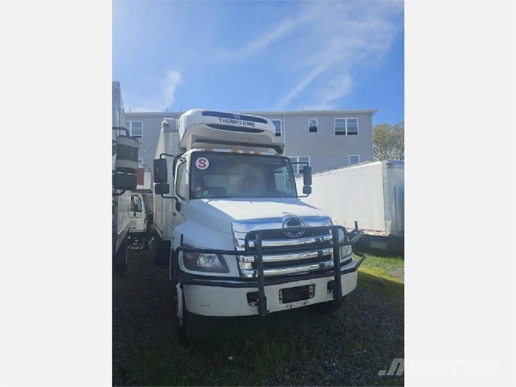 Hino 268 Camion cu control de temperatura