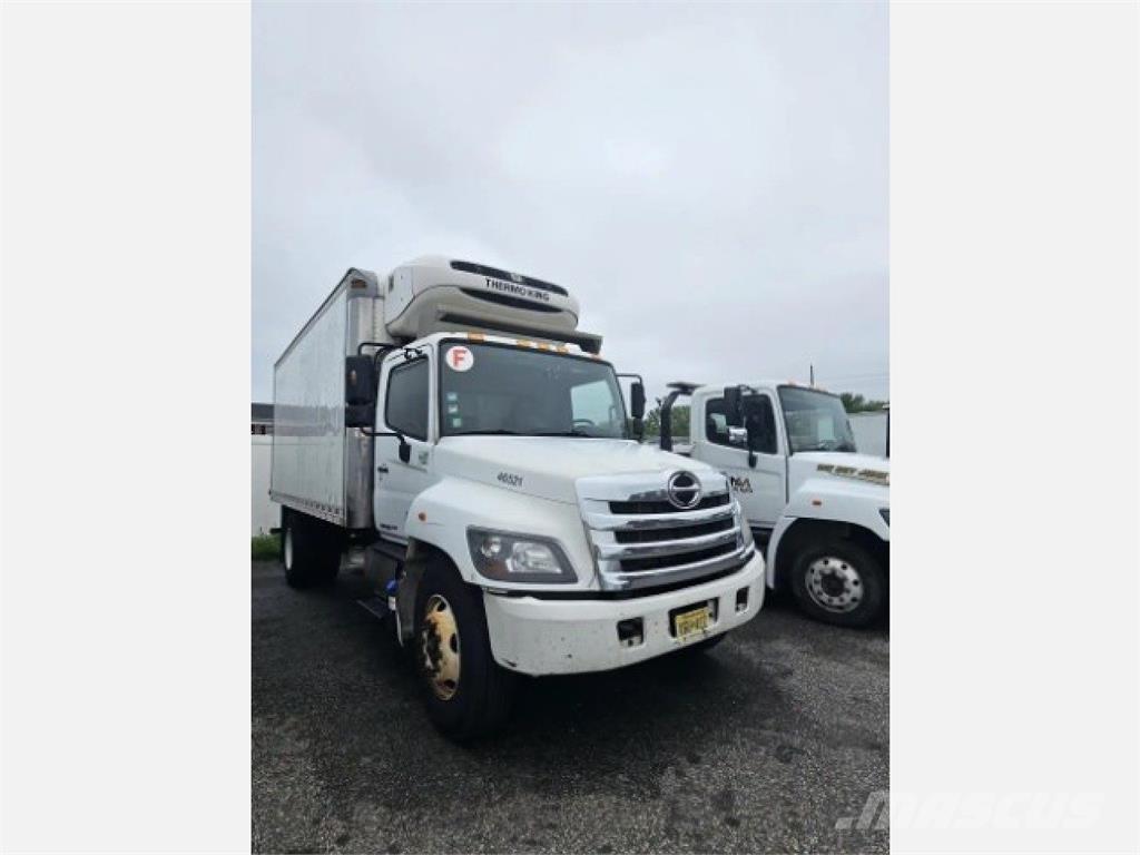 Hino 268 Camion cu control de temperatura