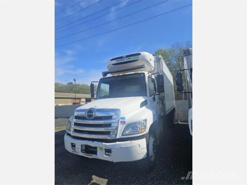 Hino 268 Camion cu control de temperatura