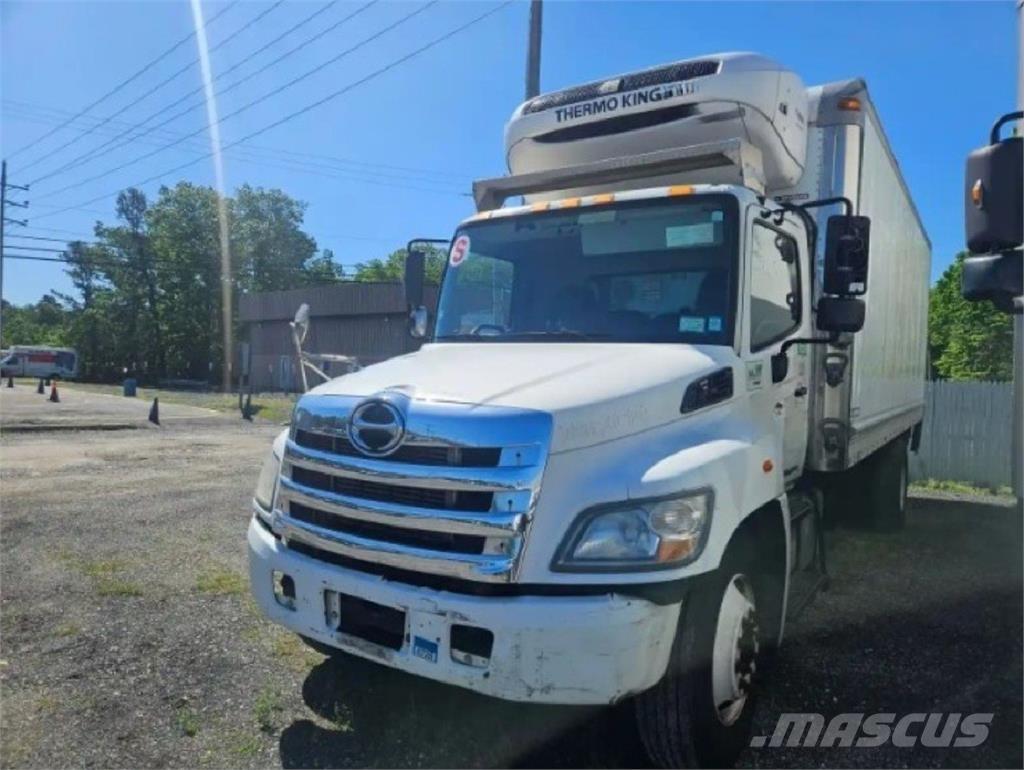 Hino 268 Camion cu control de temperatura