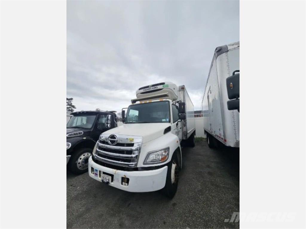 Hino 268 Camion cu control de temperatura