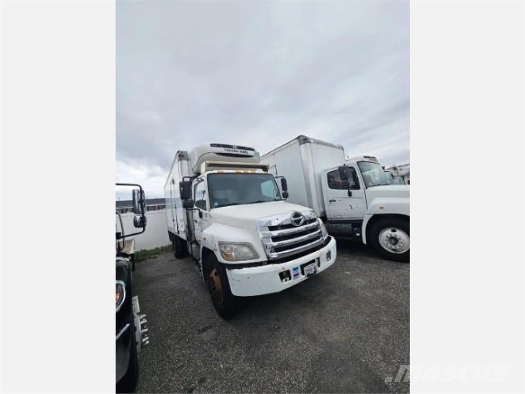 Hino 268 Camion cu control de temperatura