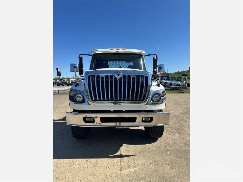 International 7600 Vehicule de recuperare