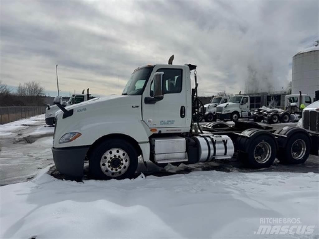 International LT625 Autotractoare