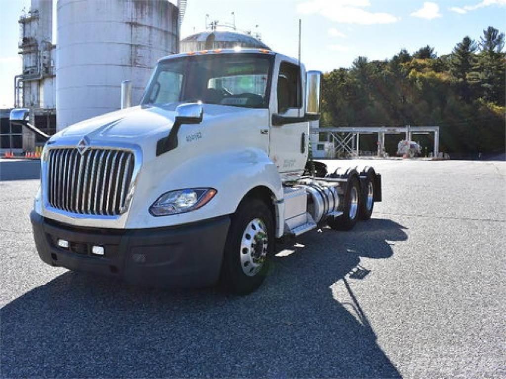 International LT625 Autotractoare