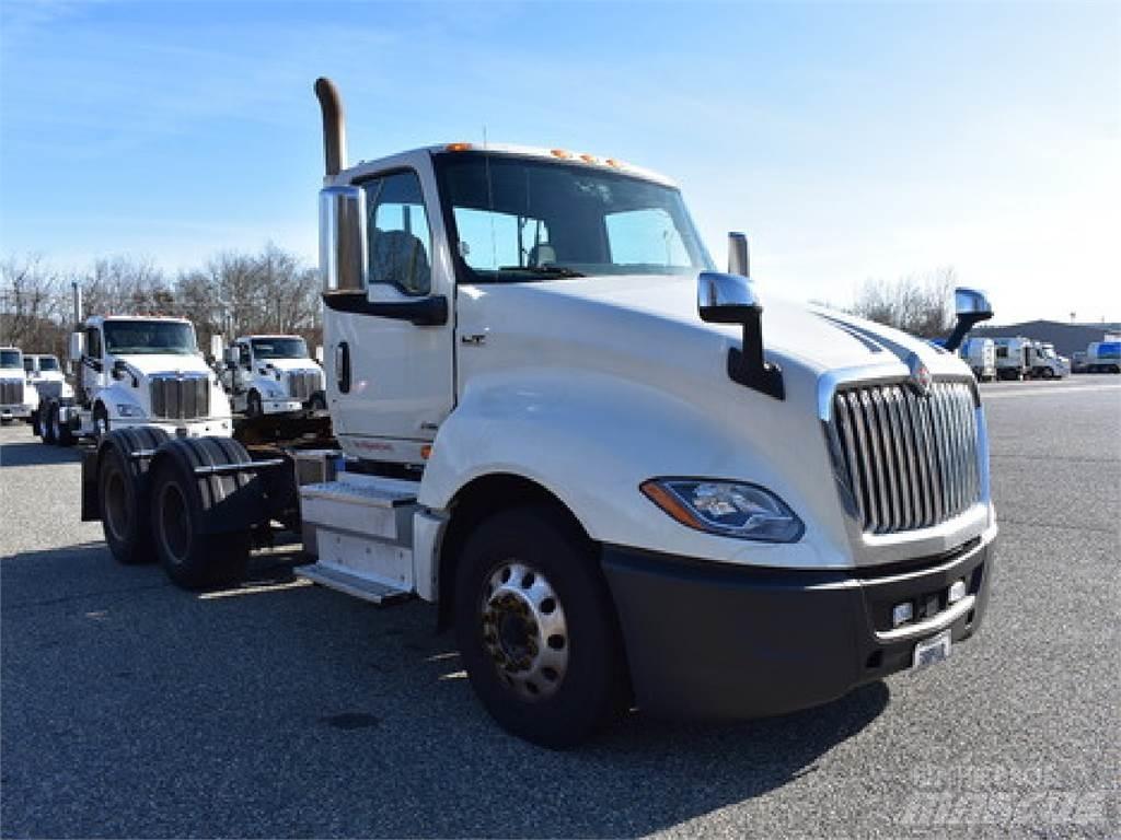 International LT625 Autotractoare