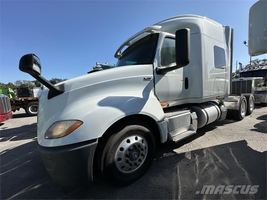 International LT625 Autotractoare