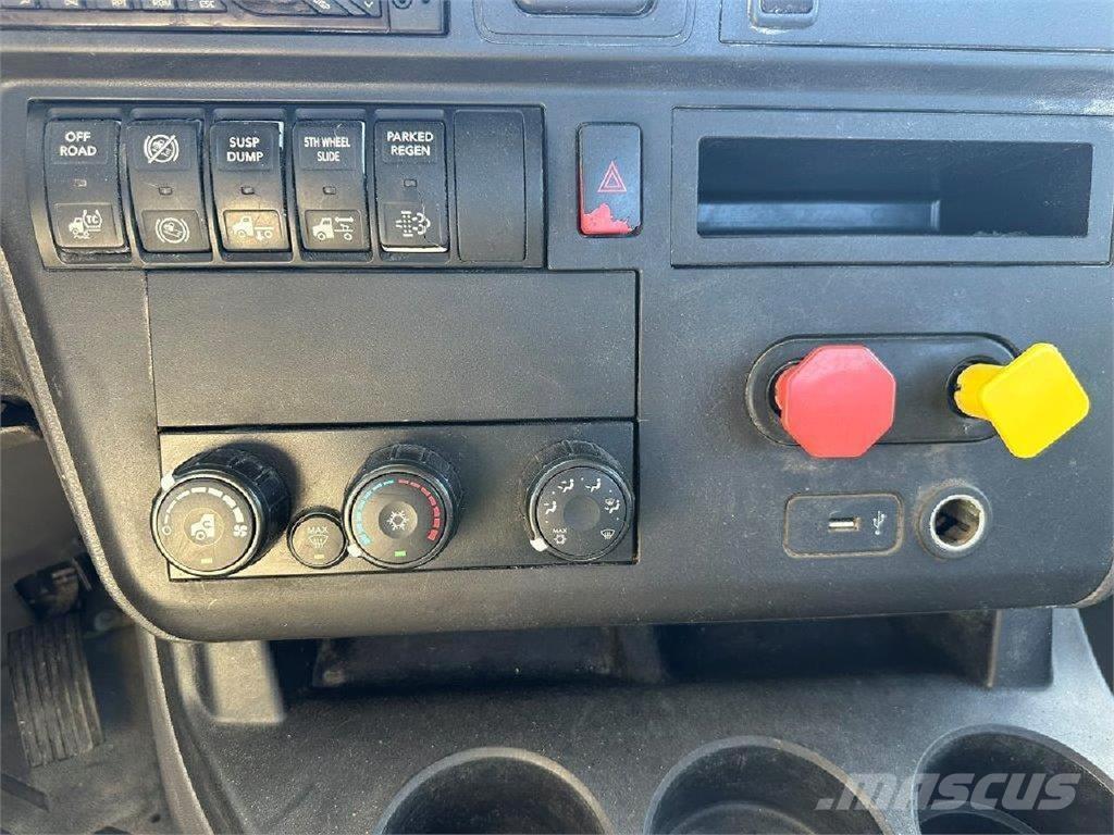 International RH Autotractoare