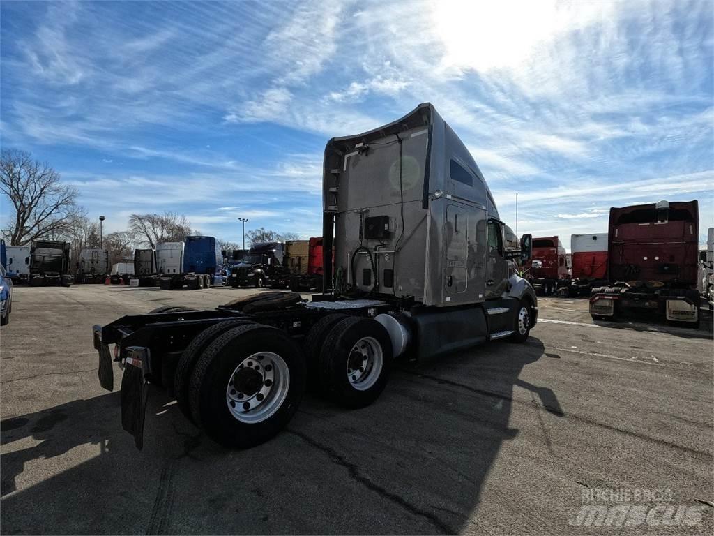 Kenworth T680 Autotractoare