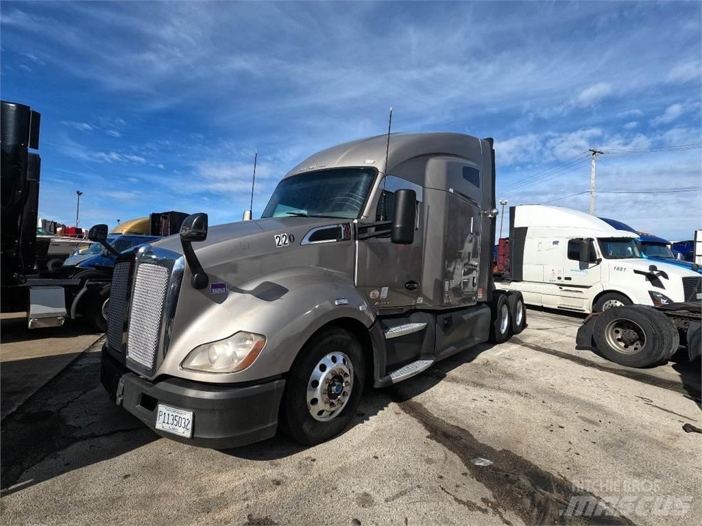 Kenworth T680 Autotractoare