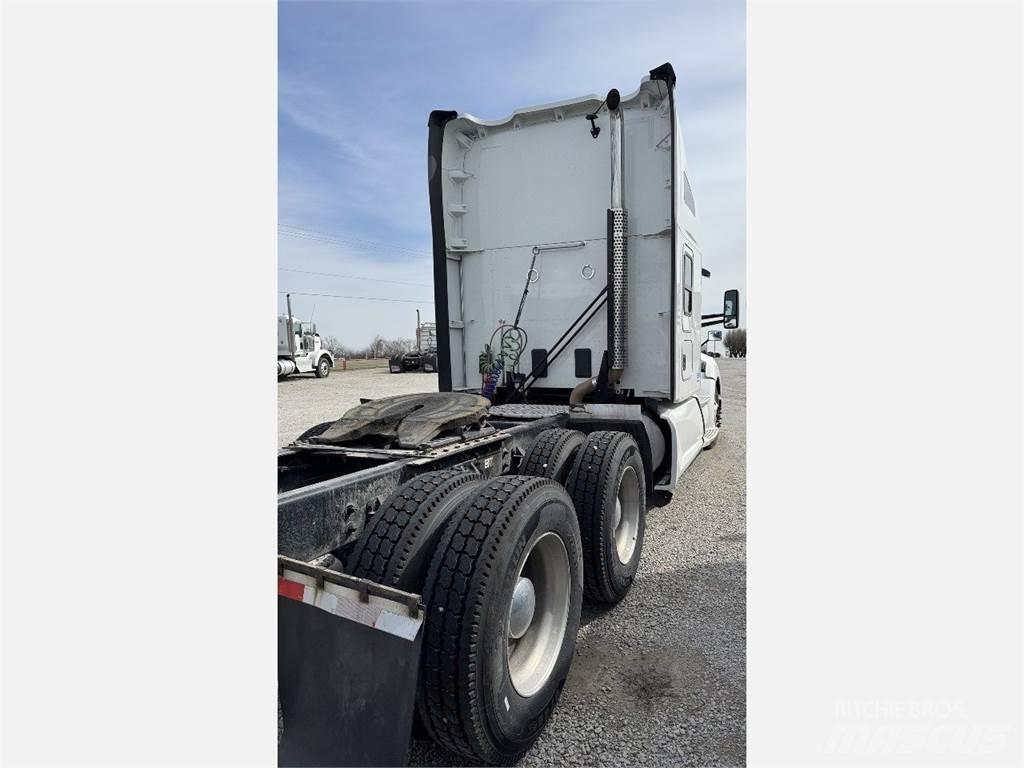 Kenworth T680 Autotractoare