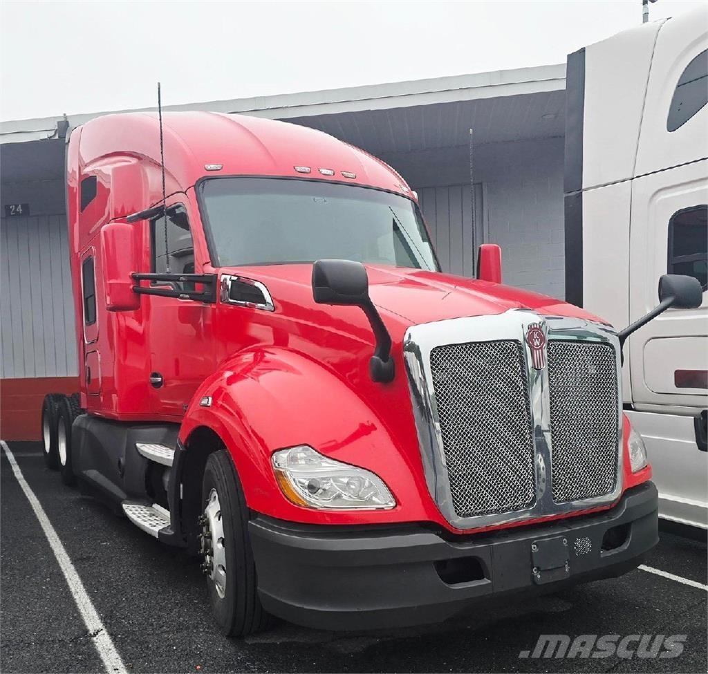 Kenworth T680 Autotractoare