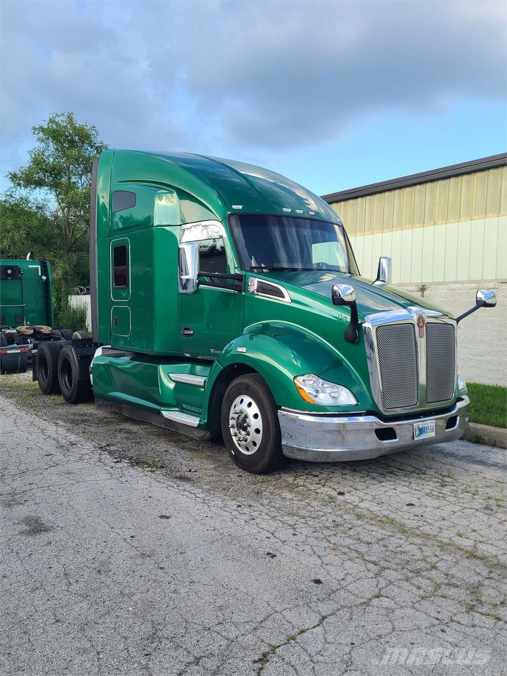 Kenworth T680 Autotractoare