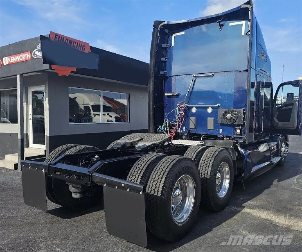 Kenworth T680 Autotractoare