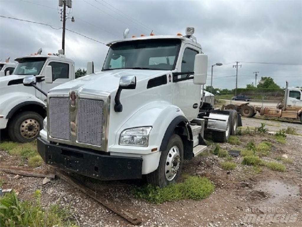 Kenworth T880 Autotractoare