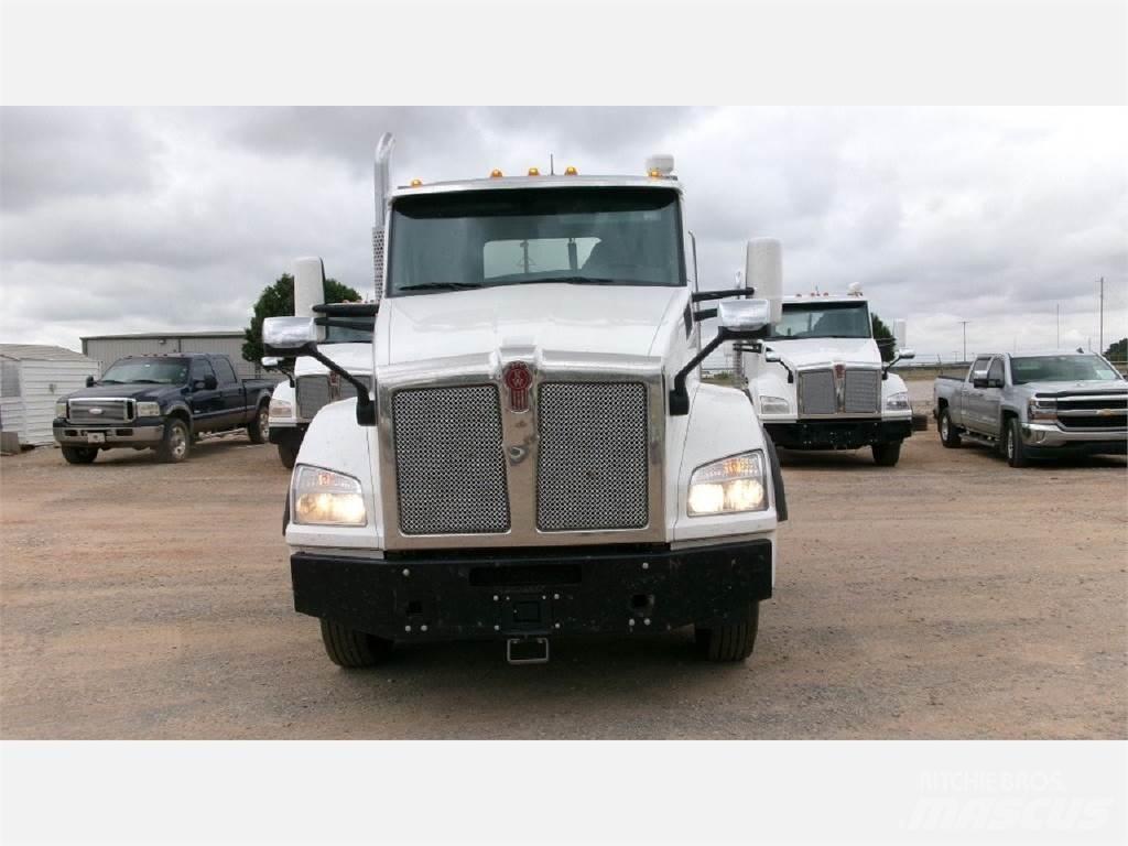 Kenworth T880 Autotractoare