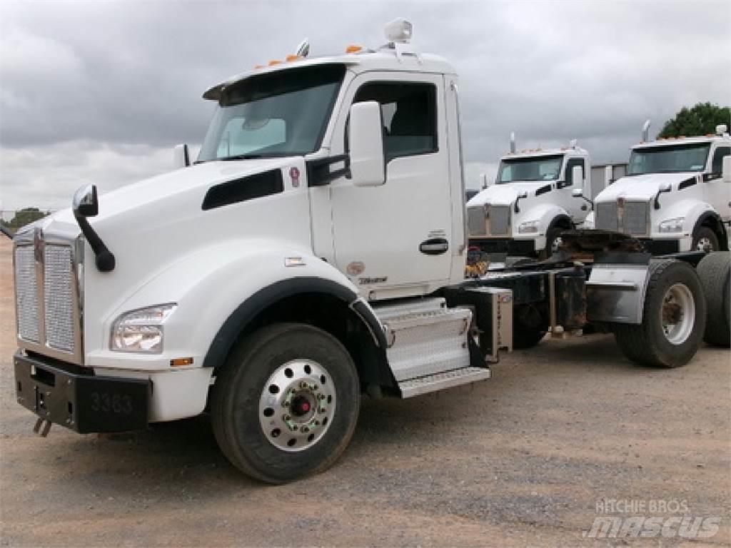 Kenworth T880 Autotractoare