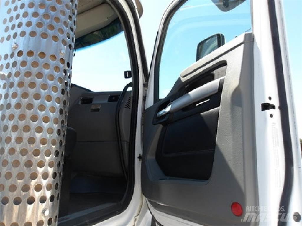 Kenworth T880 Autotractoare