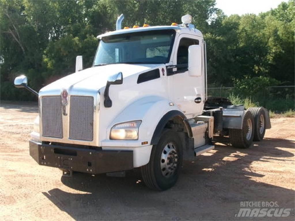 Kenworth T880 Autotractoare