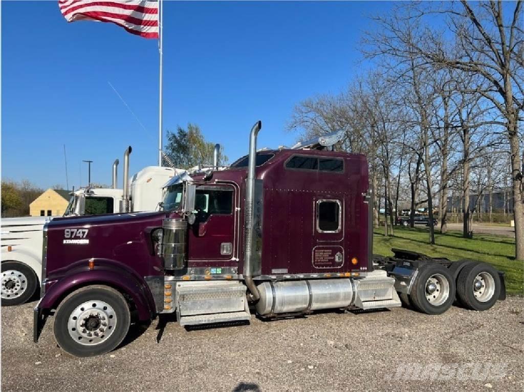 Kenworth W900 Autotractoare