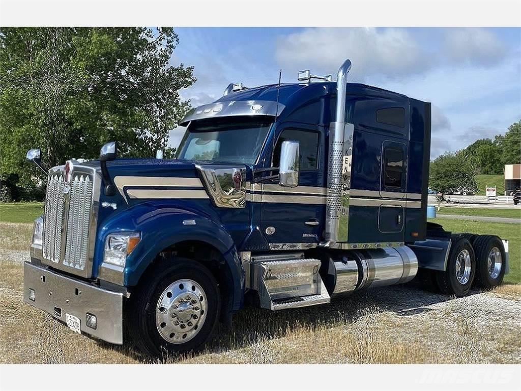 Kenworth W990 Autotractoare