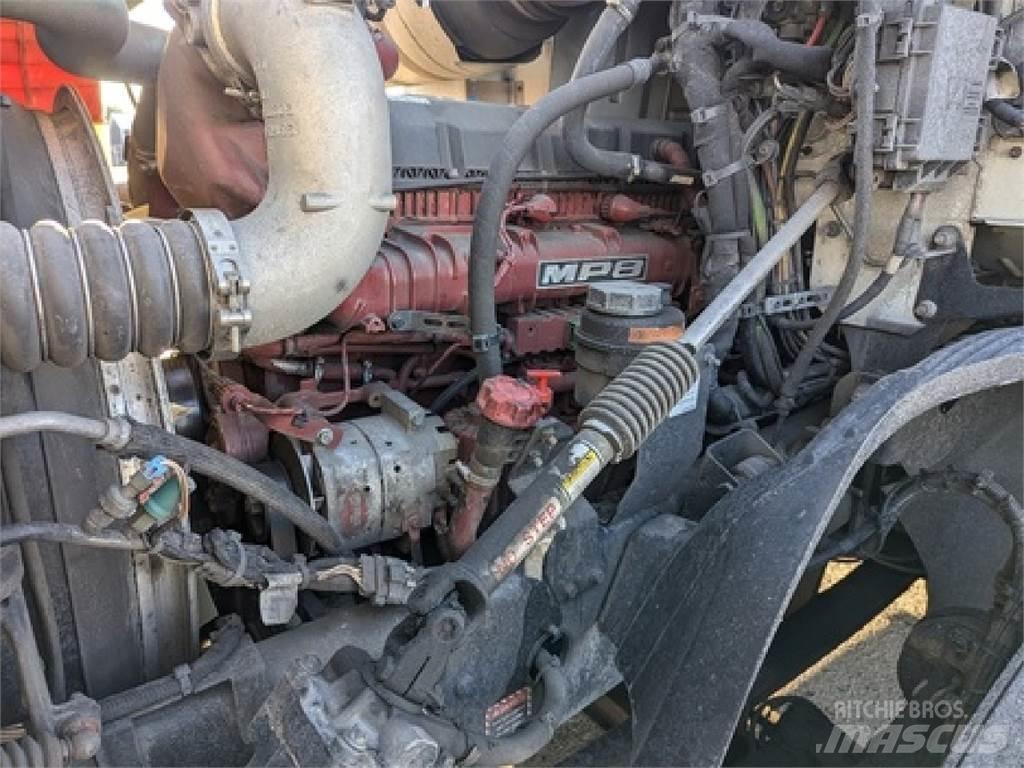 Mack AN64T Autotractoare