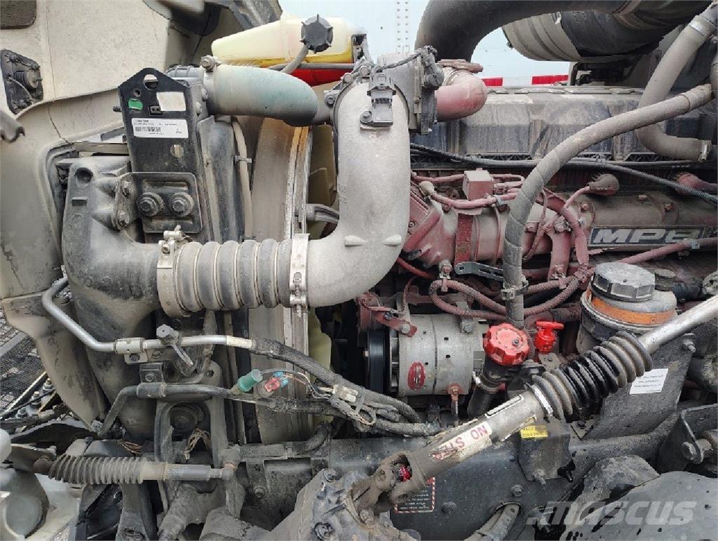 Mack Anthem 64T Autotractoare