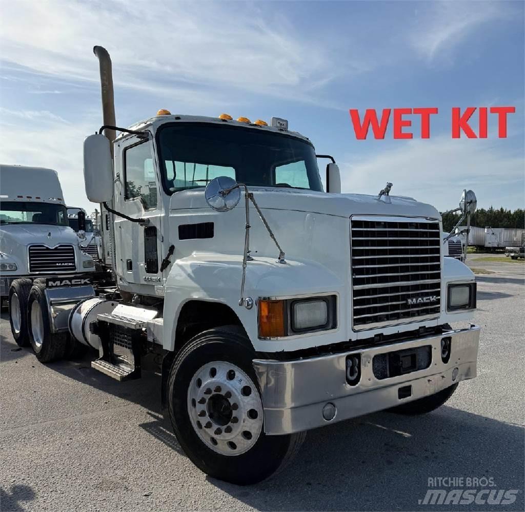 Mack CHU613 Autotractoare
