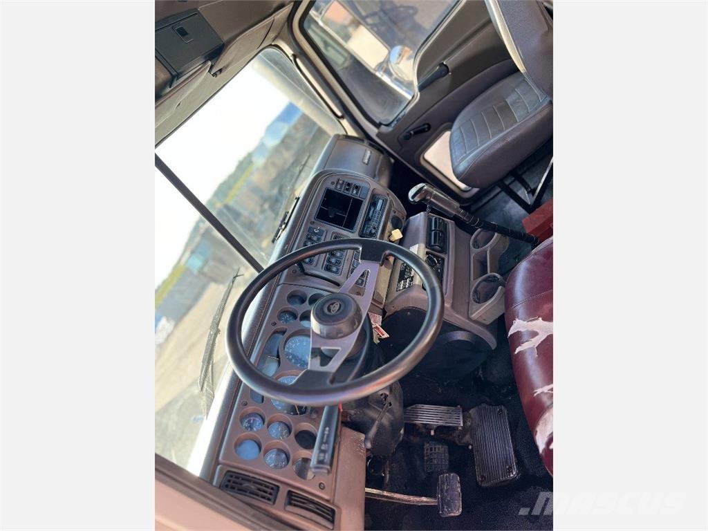 Mack Vision Autotractoare