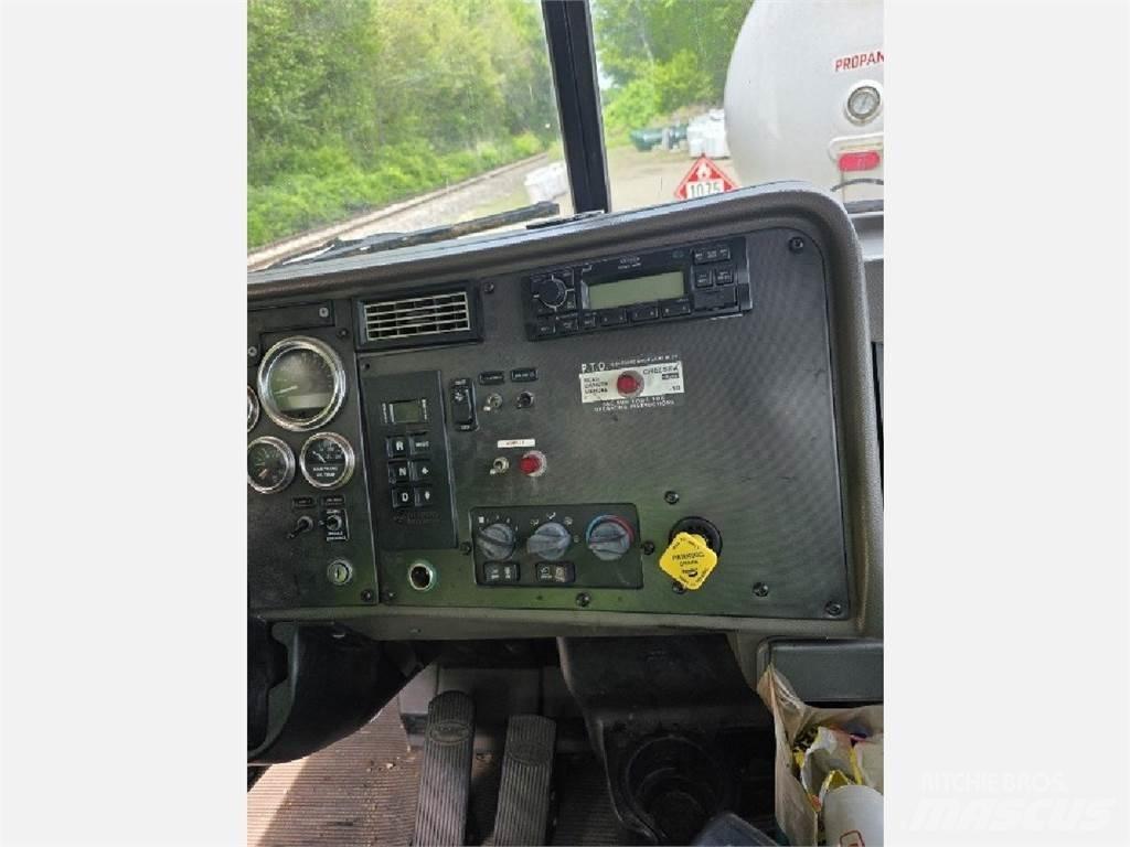 Peterbilt 335 Altele