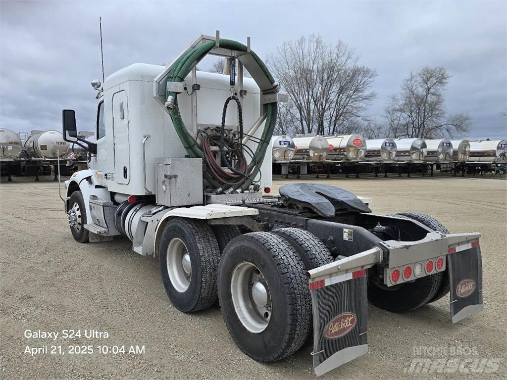 Peterbilt 567 Autotractoare