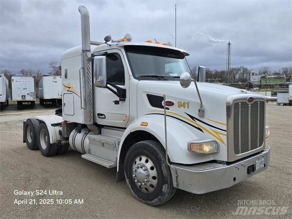 Peterbilt 567 Autotractoare