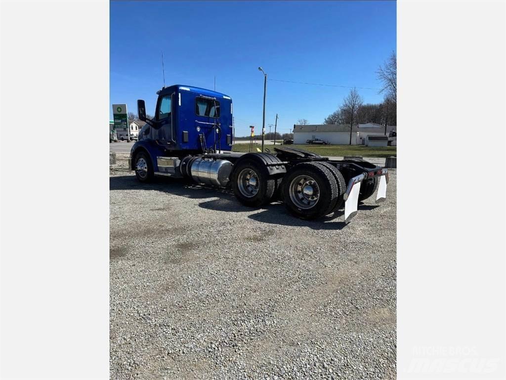 Peterbilt 579 Autotractoare