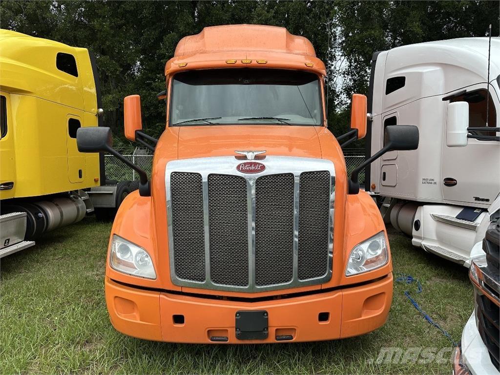 Peterbilt 579 Autotractoare