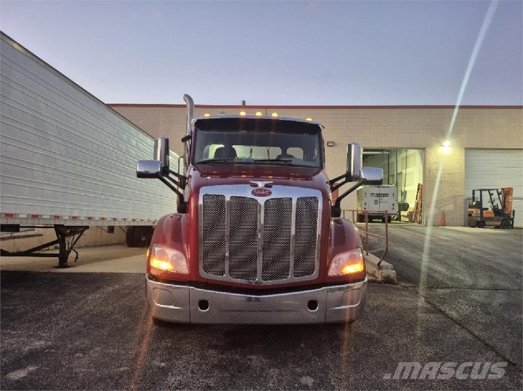 Peterbilt 579 Autotractoare