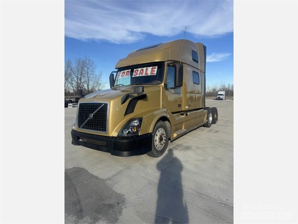 Volvo VNL 780 Autotractoare
