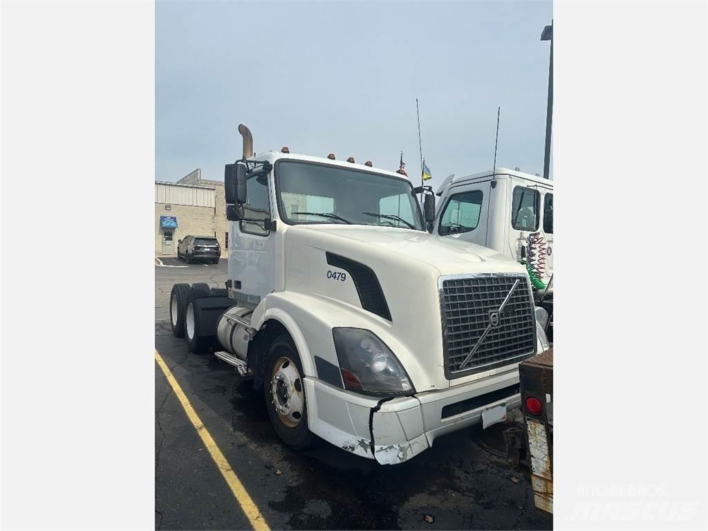 Volvo VNL300 Autotractoare
