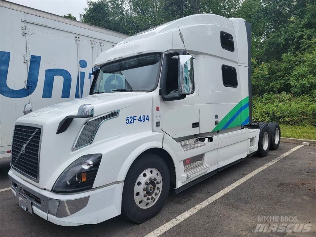 Volvo VNL64T780 Autotractoare