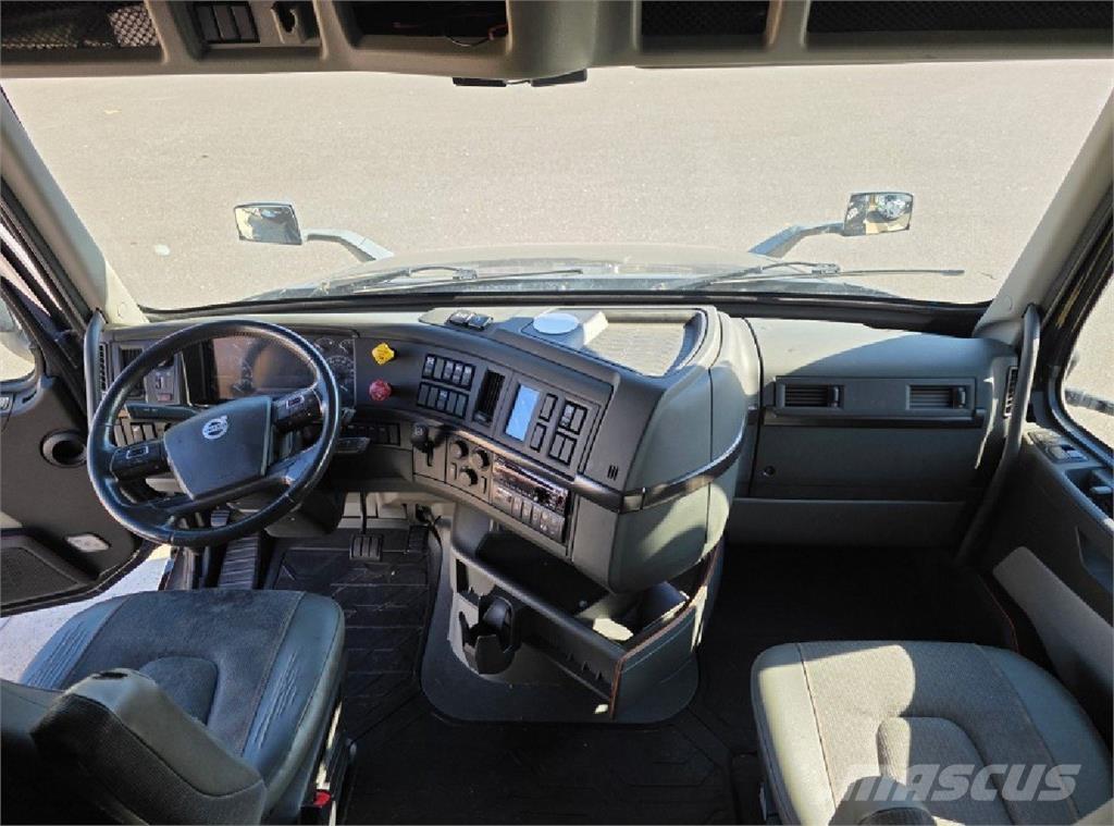 Volvo VNL64T860 Autotractoare