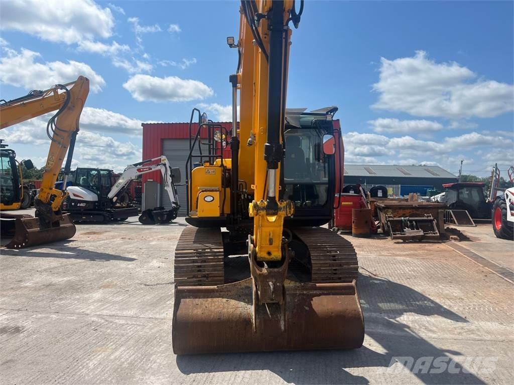 JCB JS130 LC Excavatoare pe șenile
