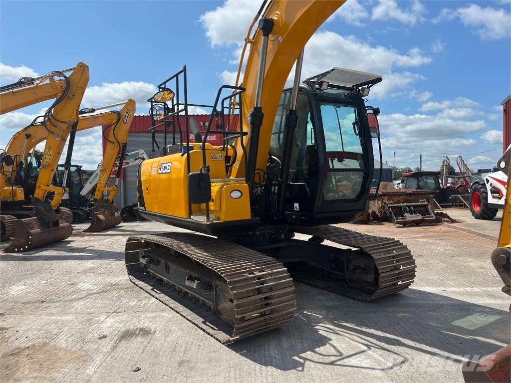 JCB JS130 LC Excavatoare pe șenile

