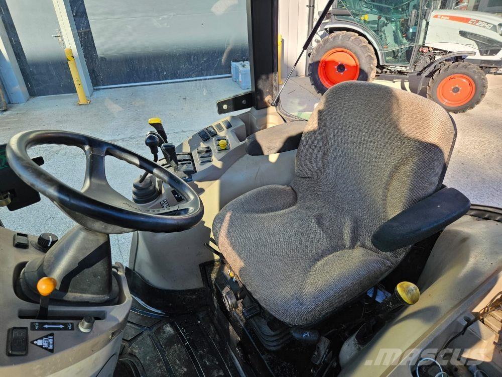 John Deere 3520 Tractoare