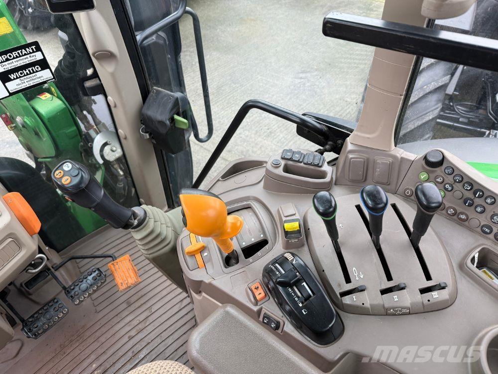 John Deere 6120M Tractoare