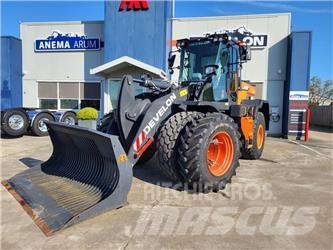 Develon DL220-7 Incarcator pe pneuri