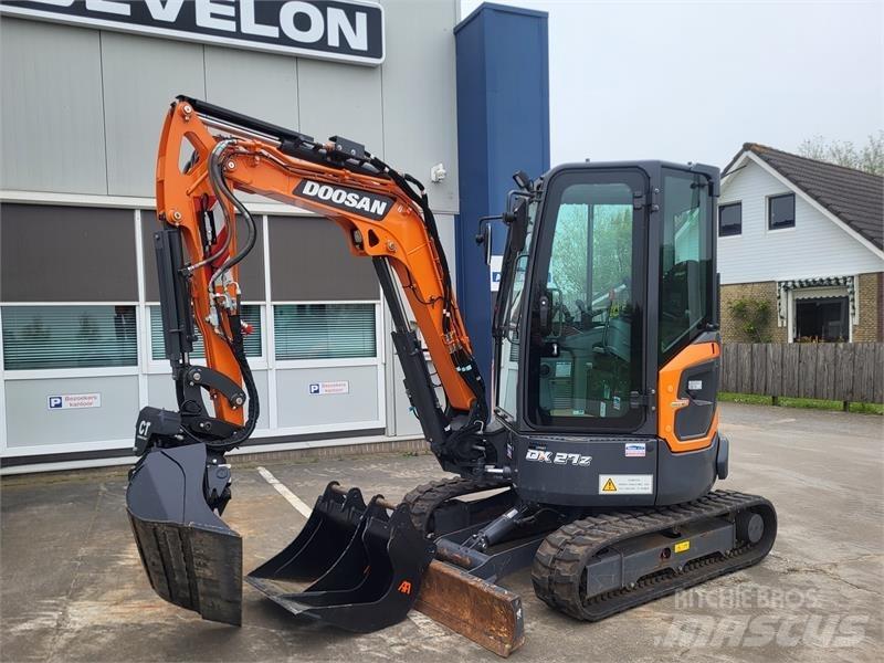 Develon DX27z-7 Mini excavatoare < 7t