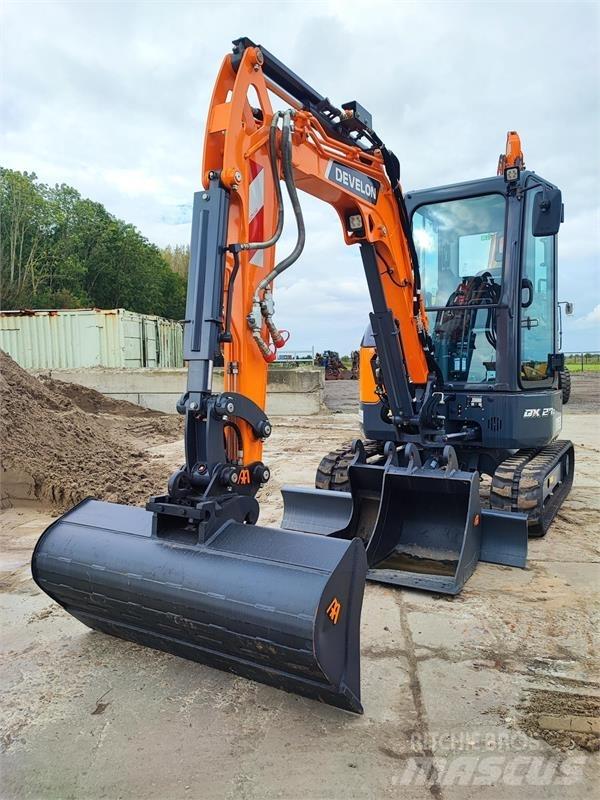 Develon DX27z-7 Mini excavatoare < 7t