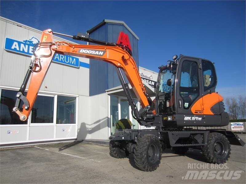 Develon DX57W-7 Mini excavatoare < 7t